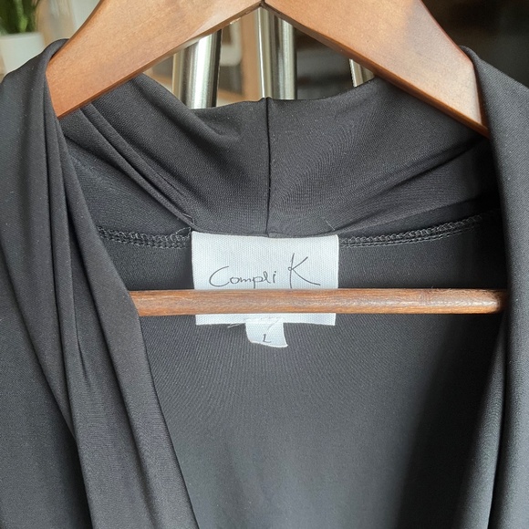 Black Long sleeve jacket, waterfall front, unique back detail - Picture 8 of 8